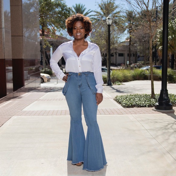 New Medium Wash Flared Jeans Overalls - Picture 3 of 4